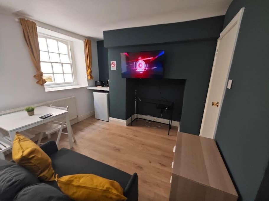 New Studio Flat In Old Street - Zone 1 Apartment London Bagian luar foto