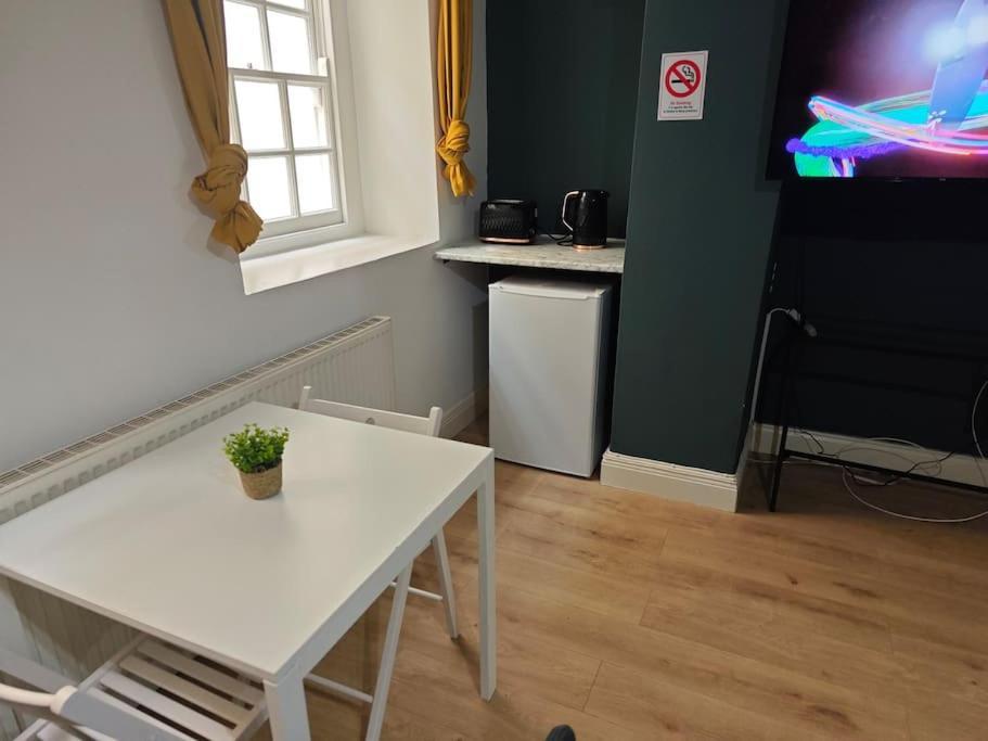 New Studio Flat In Old Street - Zone 1 Apartment London Bagian luar foto