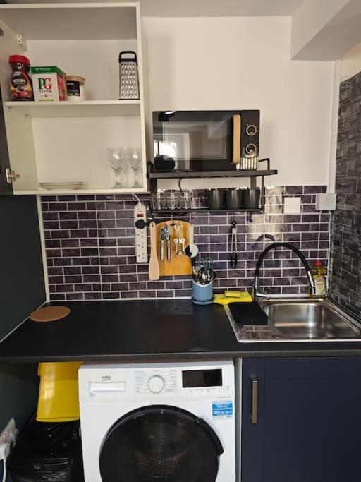 New Studio Flat In Old Street - Zone 1 Apartment London Bagian luar foto