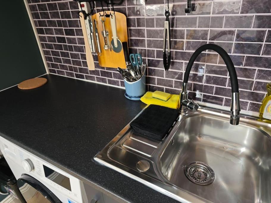 New Studio Flat In Old Street - Zone 1 Apartment London Bagian luar foto